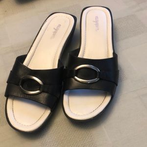 Women’s Easy Spirit Mules in Black - Size 8